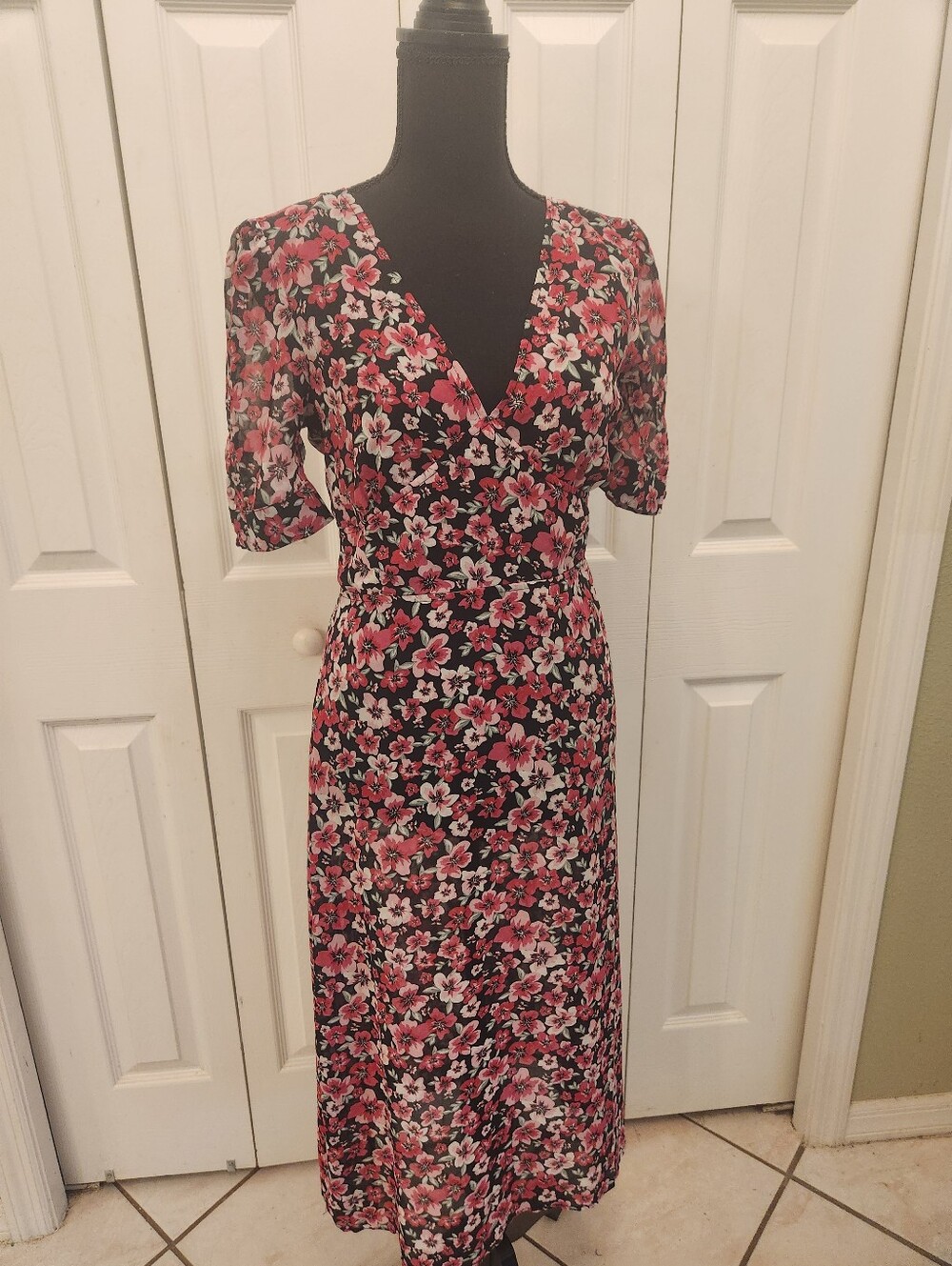 H&M Divided Brand Floral  Midi Dress in Black and Pink
